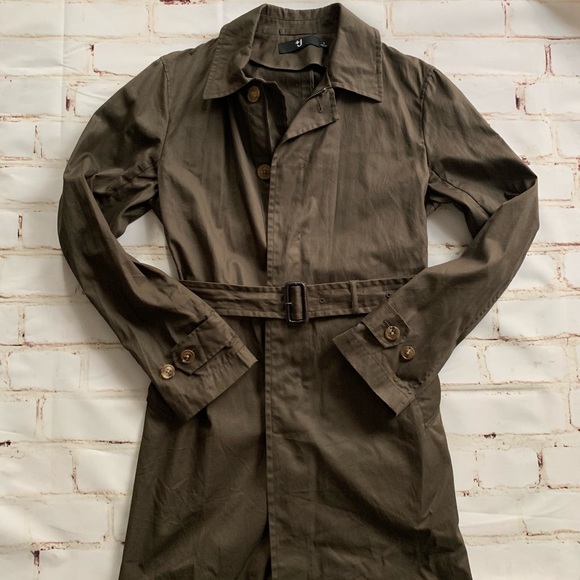 Uniqlo Other - [uniqlo] lightweight trench coat